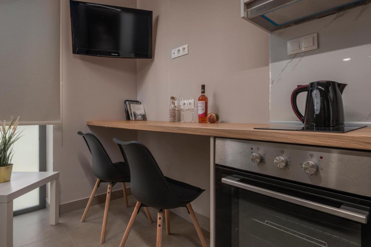 Antigonidon Square 5 Appartement *