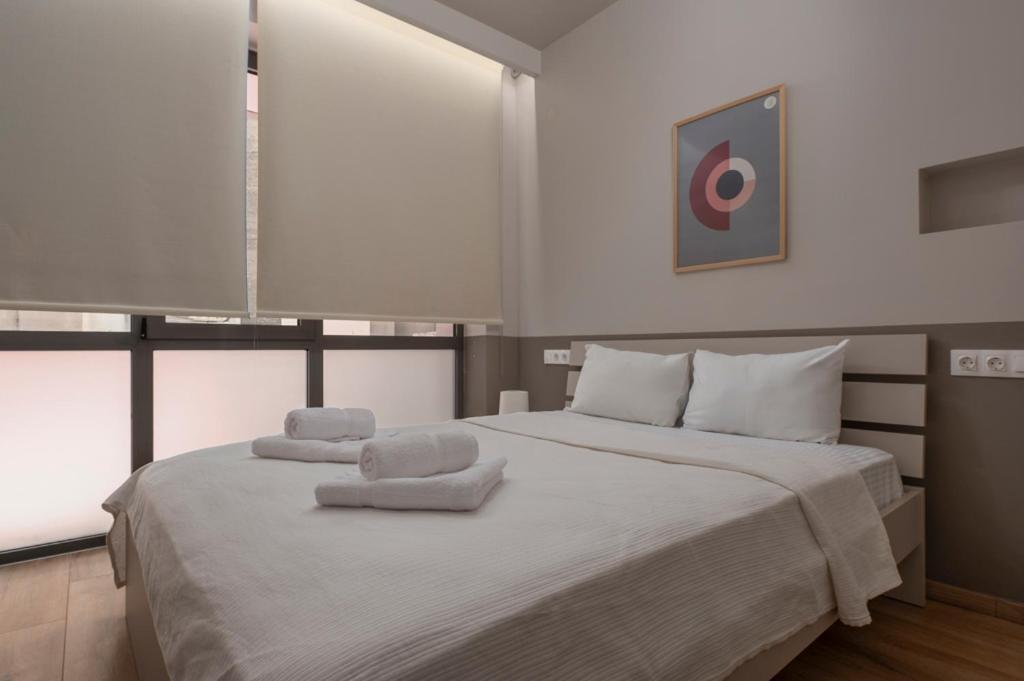 Appartement Antigonidon Square 5 *