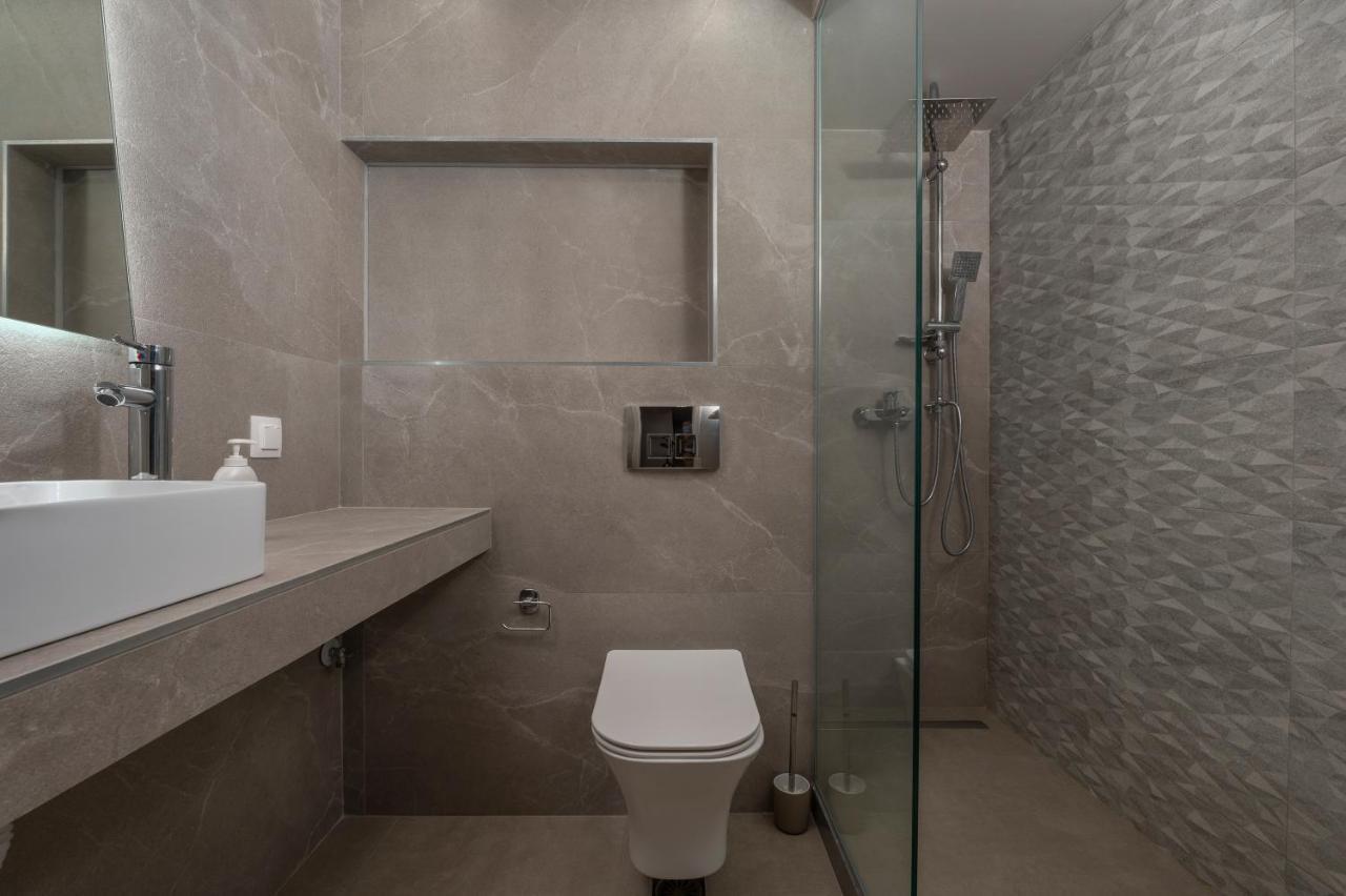 Appartement Antigonidon Square 5 *